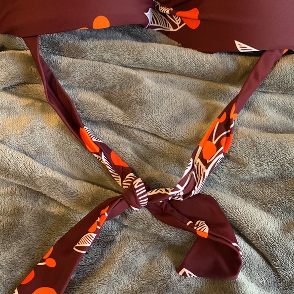 NWOT WOMENS 1-PIECE 50’s STYLE SWIMSUIT - Picture 8 of 10